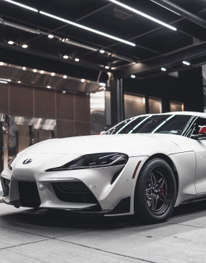 Salon de l'automobile à Marseille.